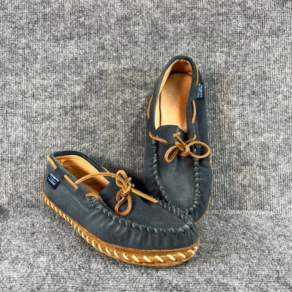 LL Bean Mens 8M Navy Suede Soft Sole Moccasin Slippers Whipstitch Blue Tan